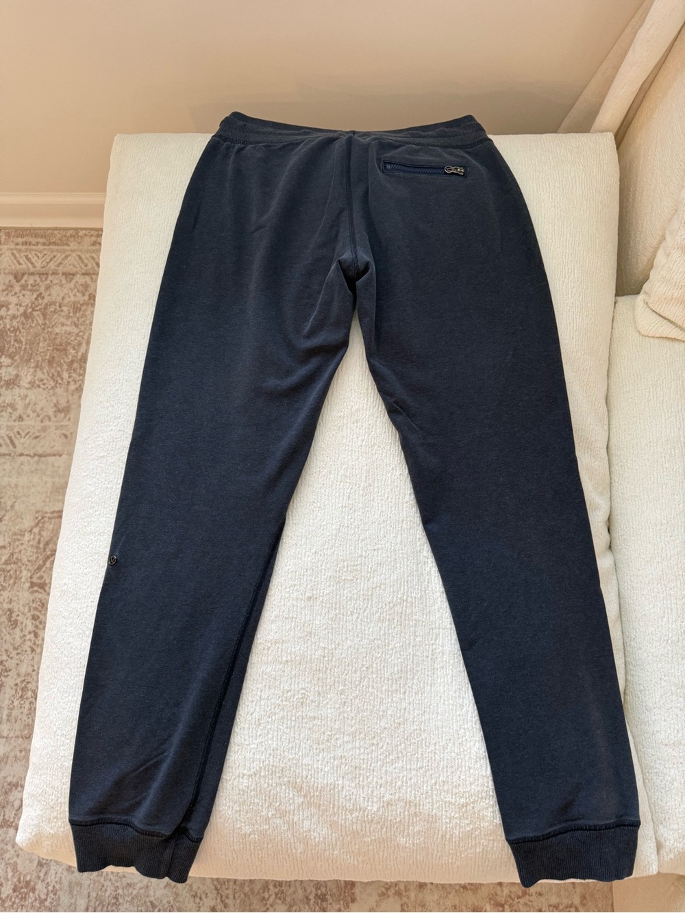 Lululemon Dark Grey/Black Joggers - size 8 - Picture 3 of 5